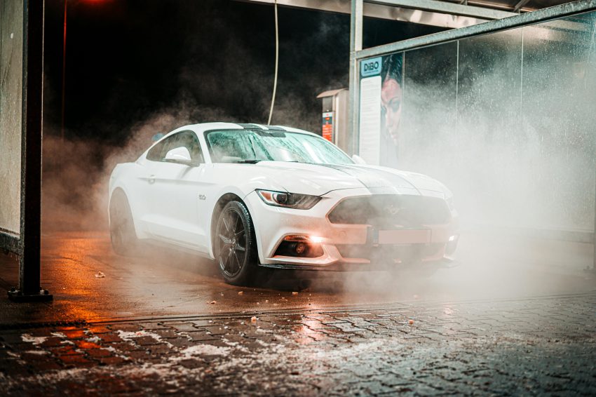 Hoe een wasstraat je auto niet alleen schoonmaakt, maar ook beschermt